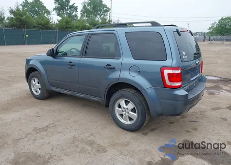 2011 Ford Escape Xlt z USA, uszkodzony, nr VIN 1FMCU0DG0BKB11904